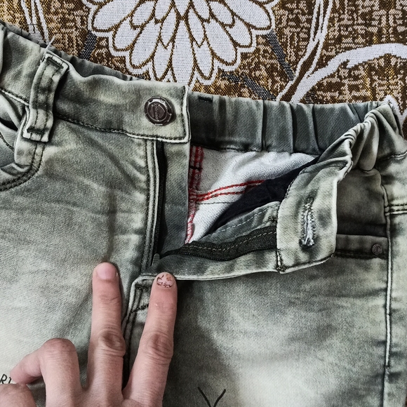 Kids Jeans - Picture 8 of 9